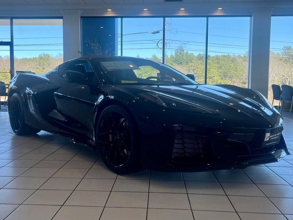 New 2026 Chevrolet Corvette Z06 w/ Stealth Interior Trim Package RWD image 7
