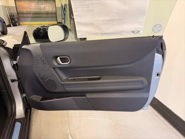 Used 2026 MINI Cooper S FWD image 21