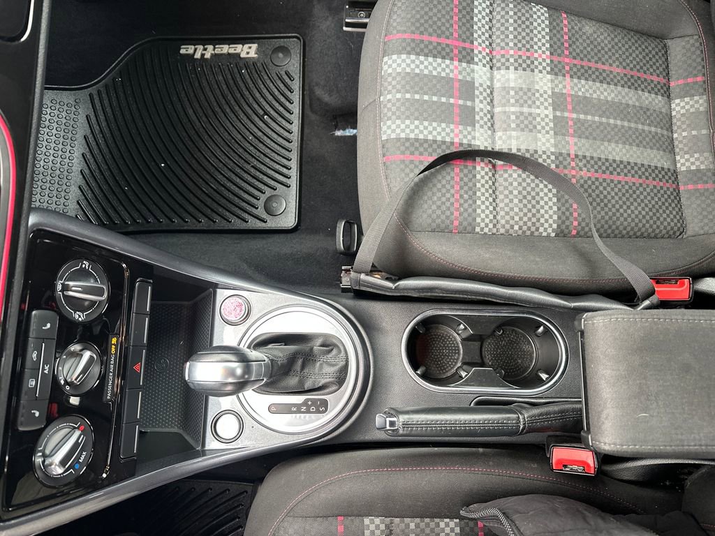 Used 2017 Volkswagen Beetle #PinkBeetle image 13