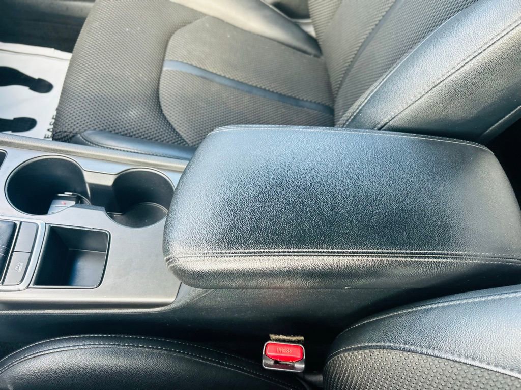 Used 2019 Kia Optima S image 40