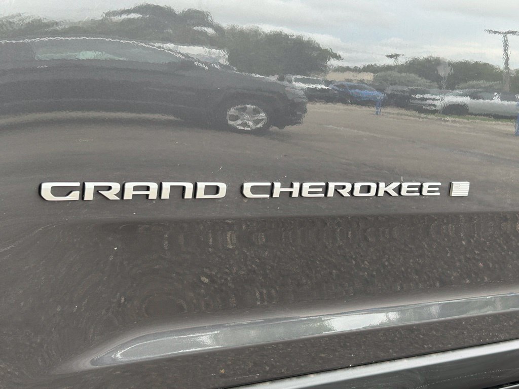 New 2024 Jeep Grand Cherokee Laredo AWD/4WD image 16