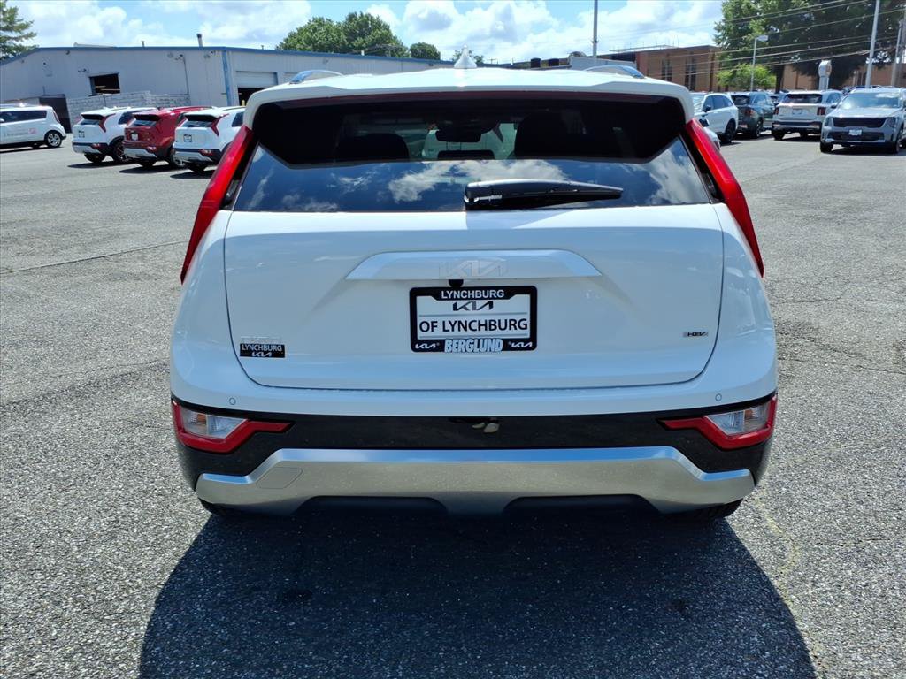 New 2026 Kia Niro FWD image 5