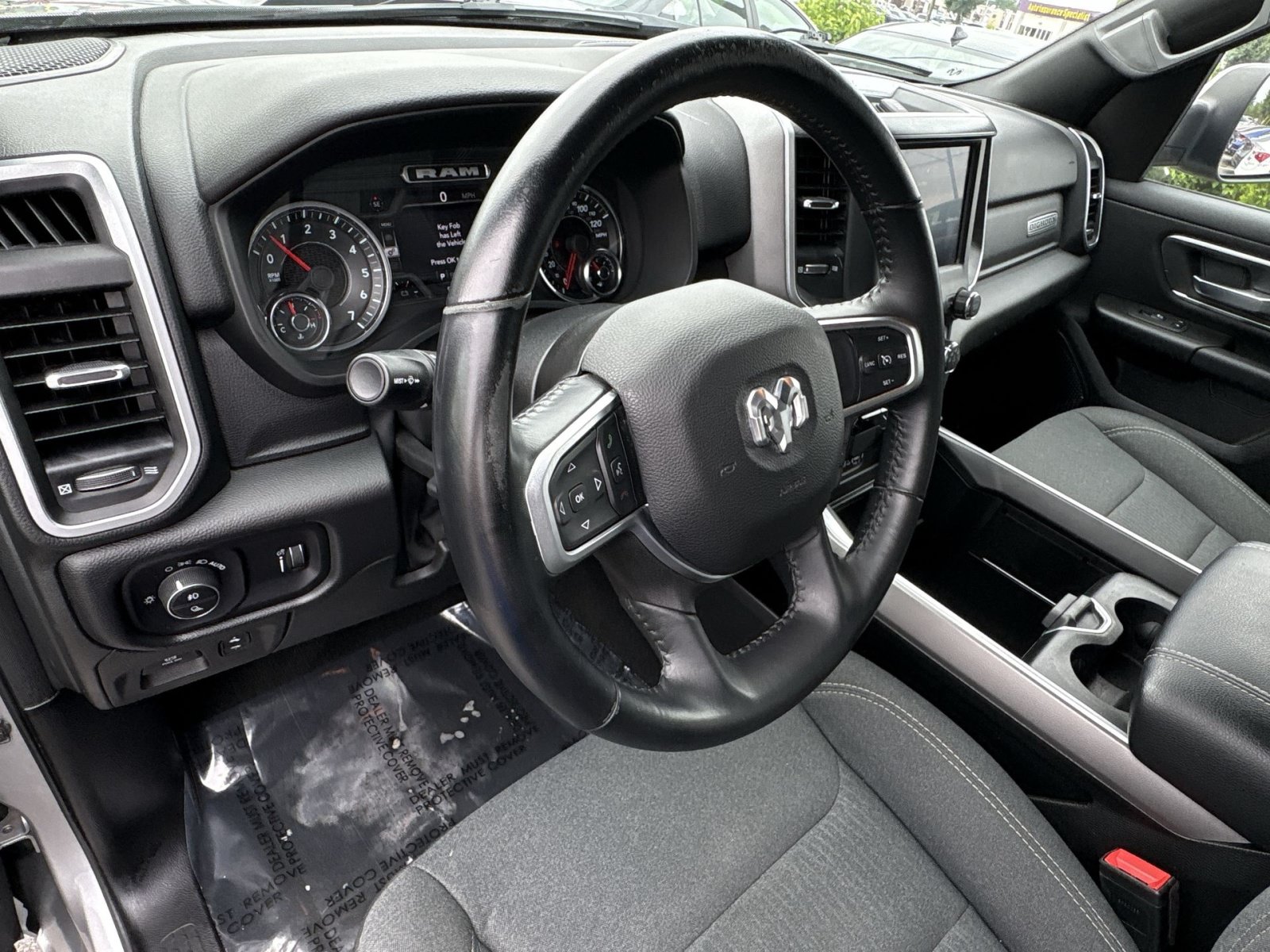 Used 2022 RAM 1500 Big Horn AWD/4WD image 14