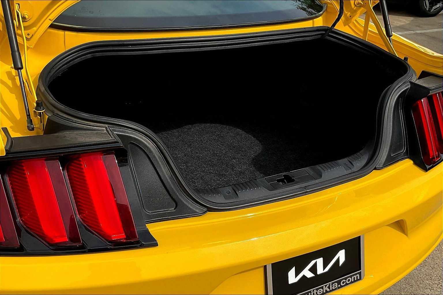 Used 2015 Ford Mustang V6 w/ Equipment Group 051A image 15