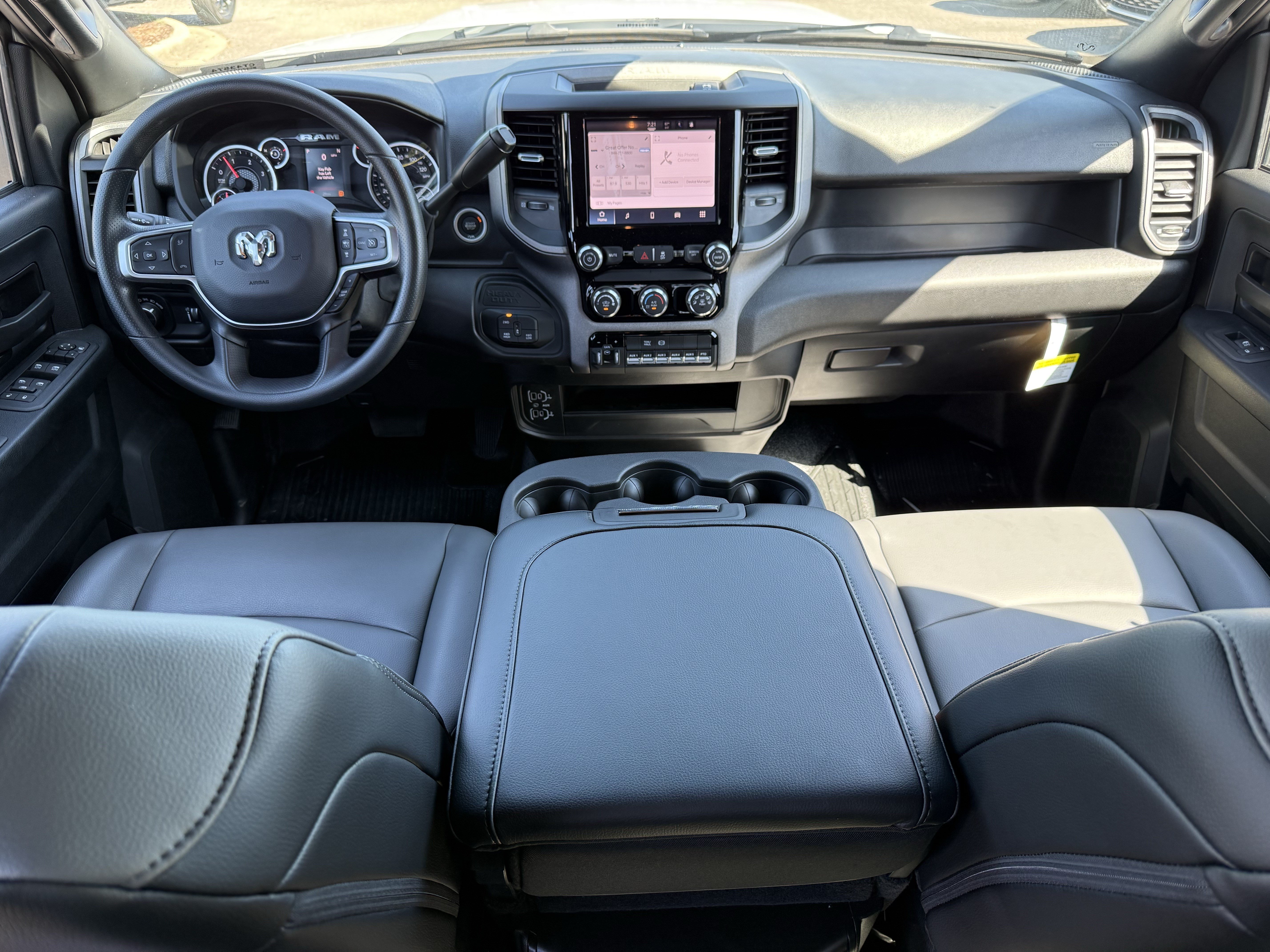 New 2026 RAM 3500 Tradesman AWD/4WD image 30