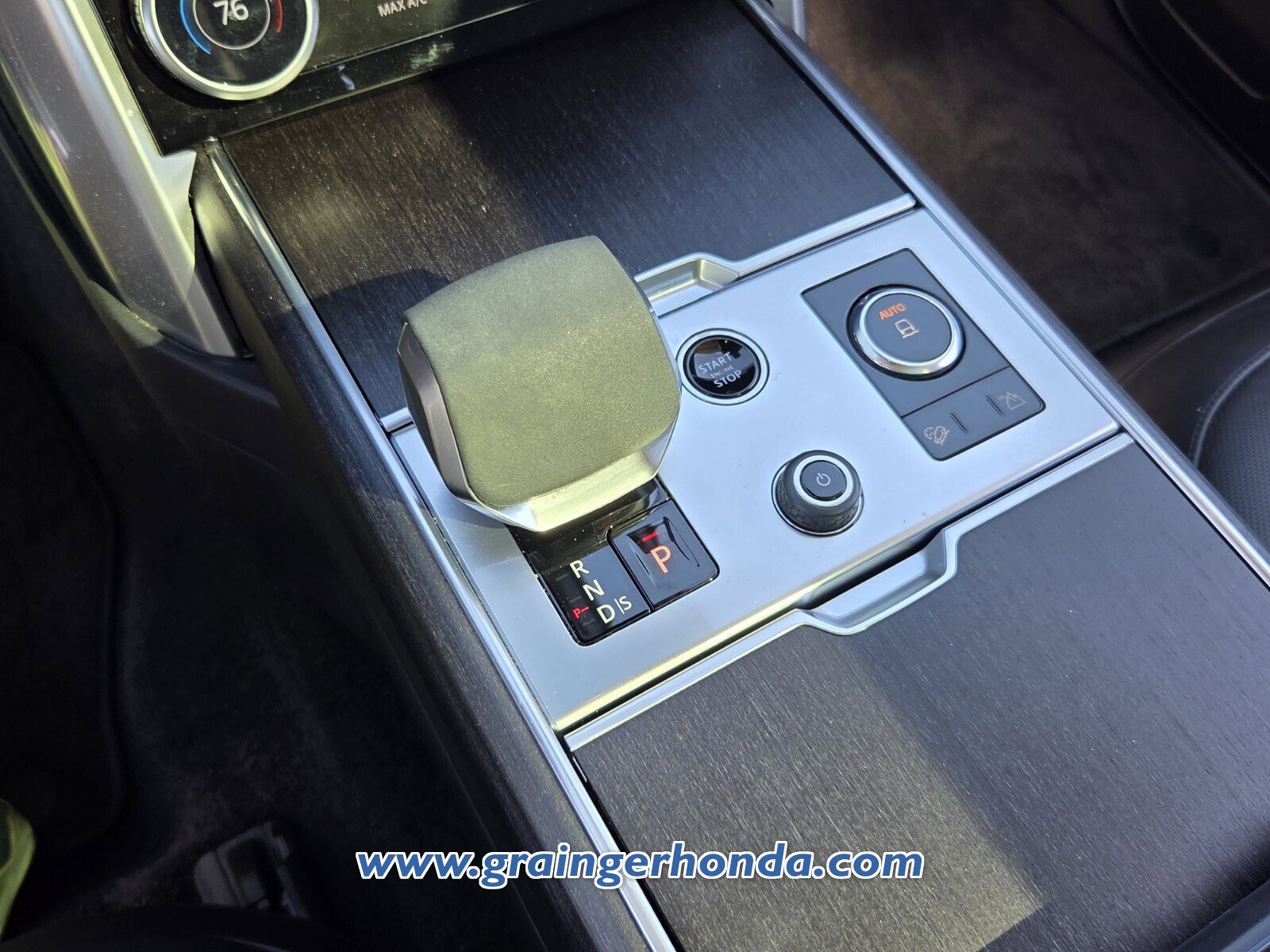 Used 2023 Land Rover Range Rover SE image 22