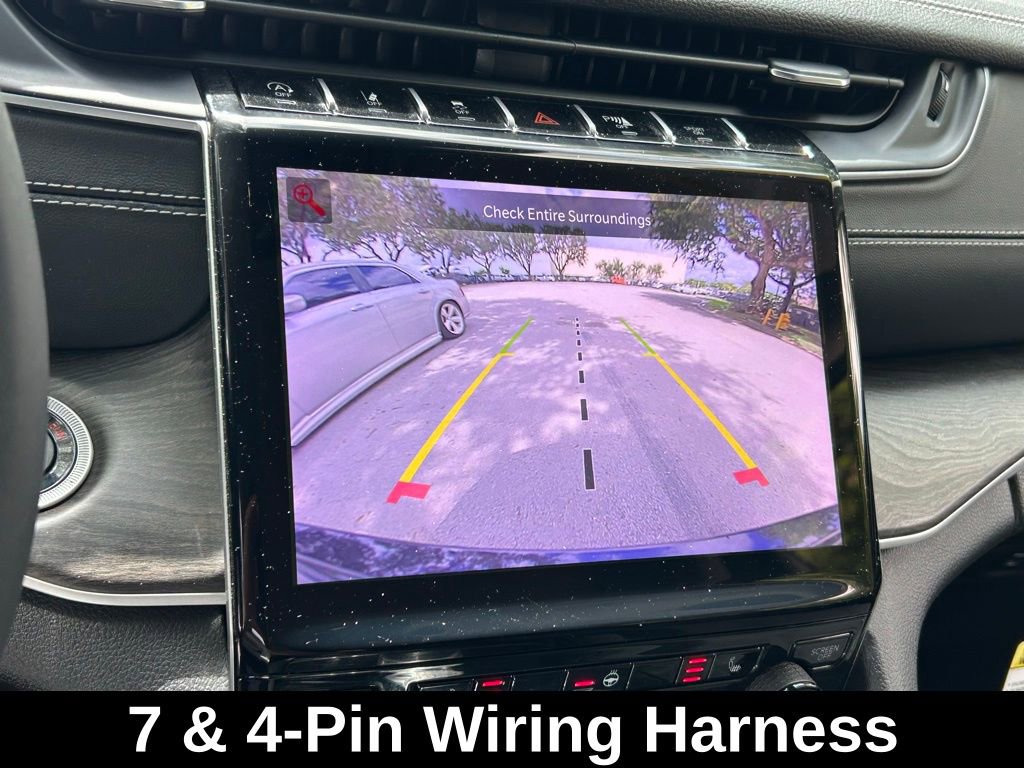 Used 2024 Jeep Grand Cherokee Limited w/ Black Appearance Package image 25