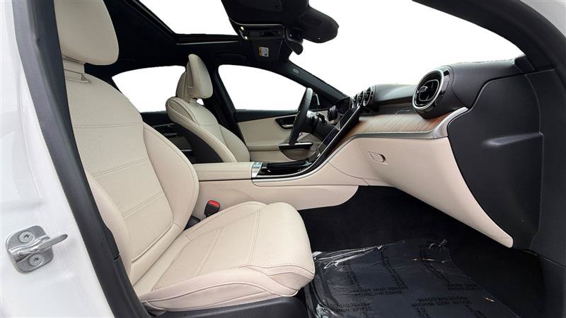 Used 2024 Mercedes-Benz C 300 Sedan image 17