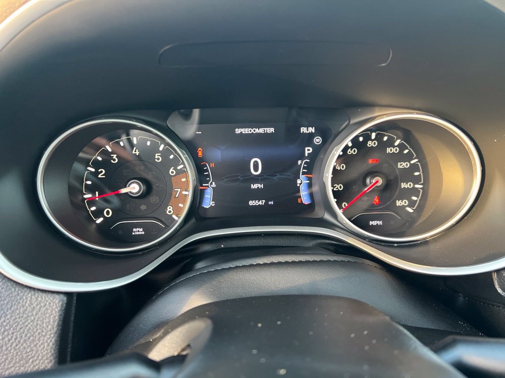 Used 2020 Jeep Compass Latitude FWD image 37