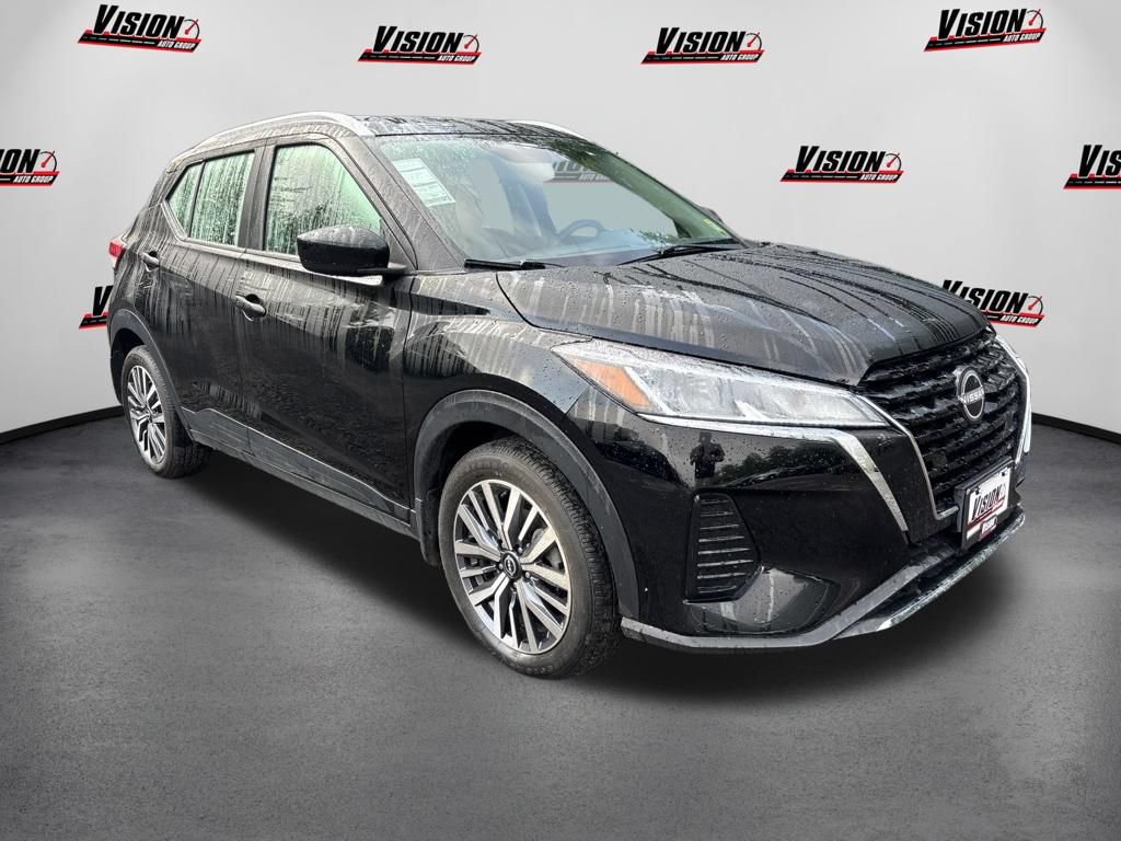 Certified 2024 Nissan Kicks SV FWD image 3