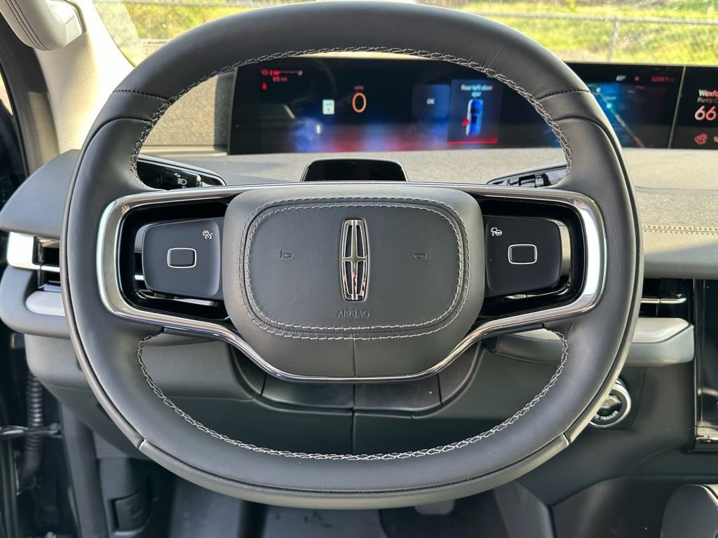 New 2025 Lincoln Navigator Reserve AWD/4WD image 8