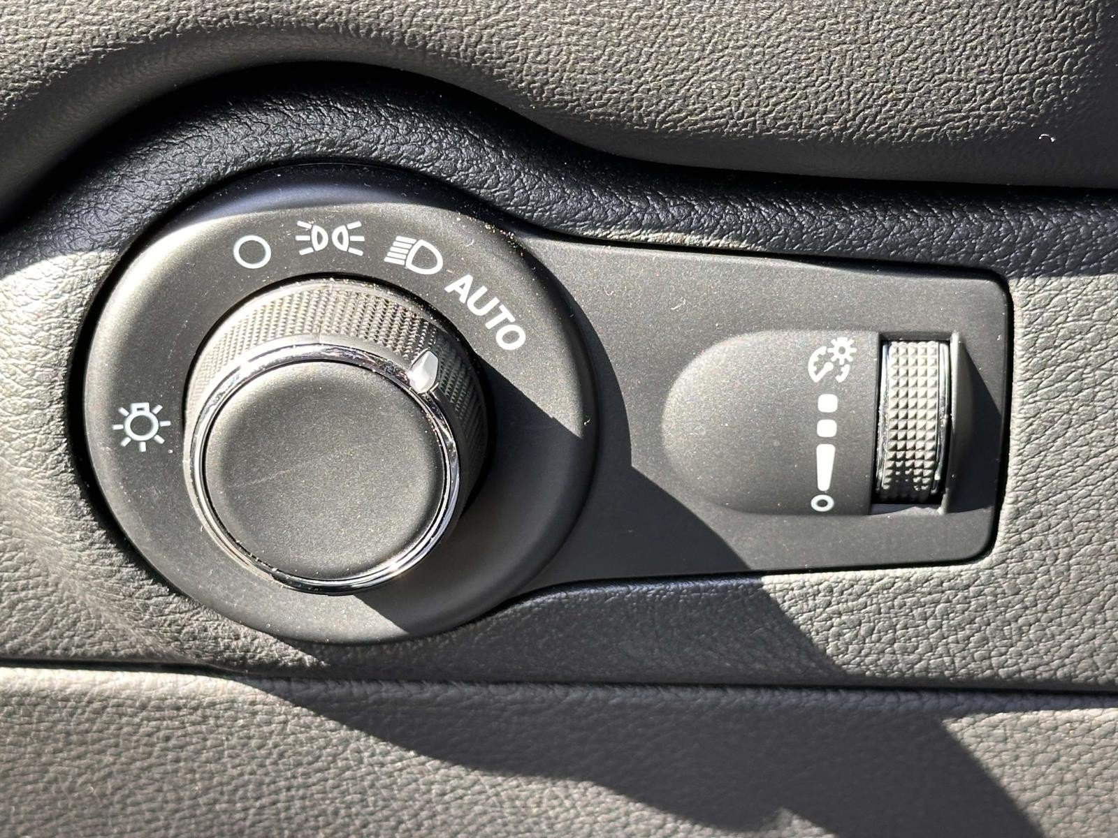 Used 2023 Dodge Durango SXT Launch Edition AWD/4WD image 23