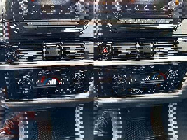 Certified 2025 Nissan Pathfinder SV image 14