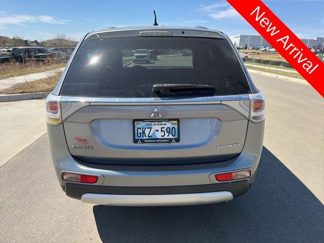 Used 2015 Mitsubishi Outlander ES image 4
