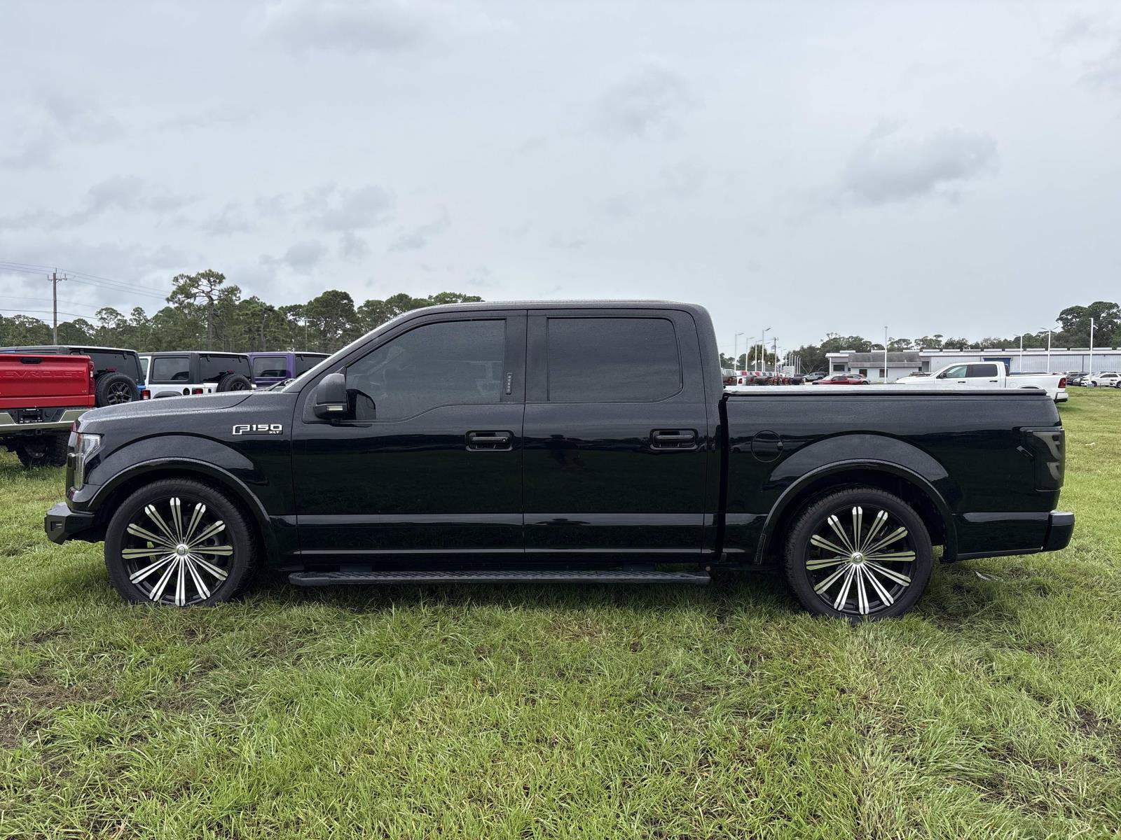 Used 2016 Ford F150 XLT w/ Equipment Group 302A Luxury RWD image 6