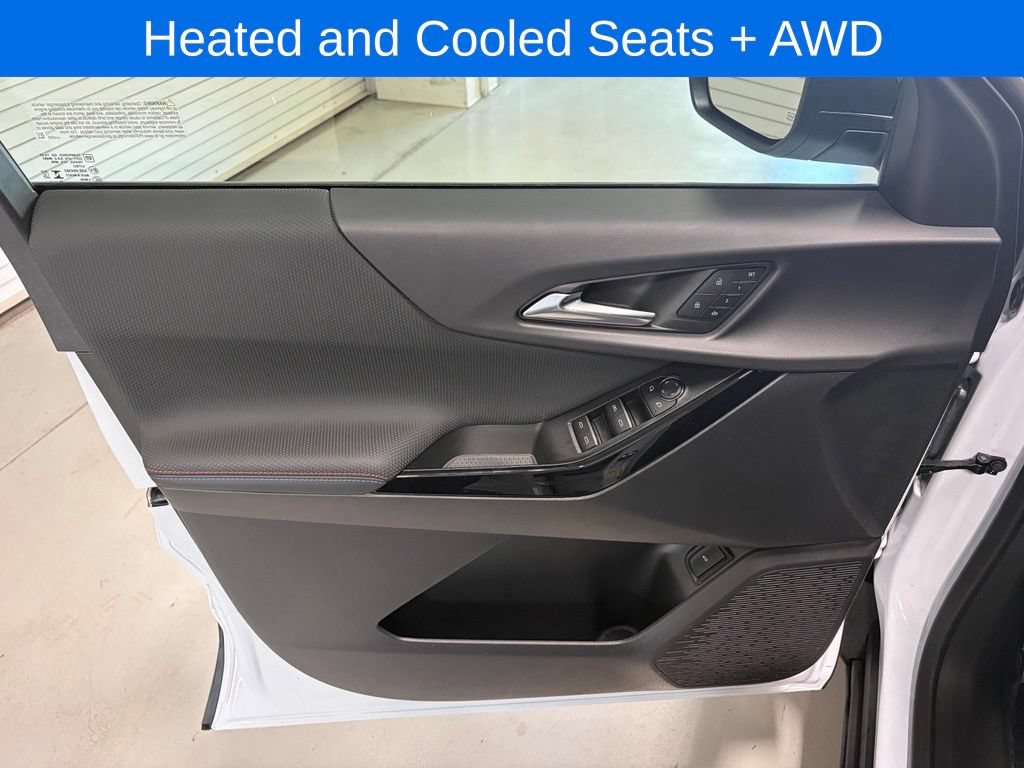 Used 2026 Chevrolet Equinox RS w/ Convenience Package III AWD/4WD image 9