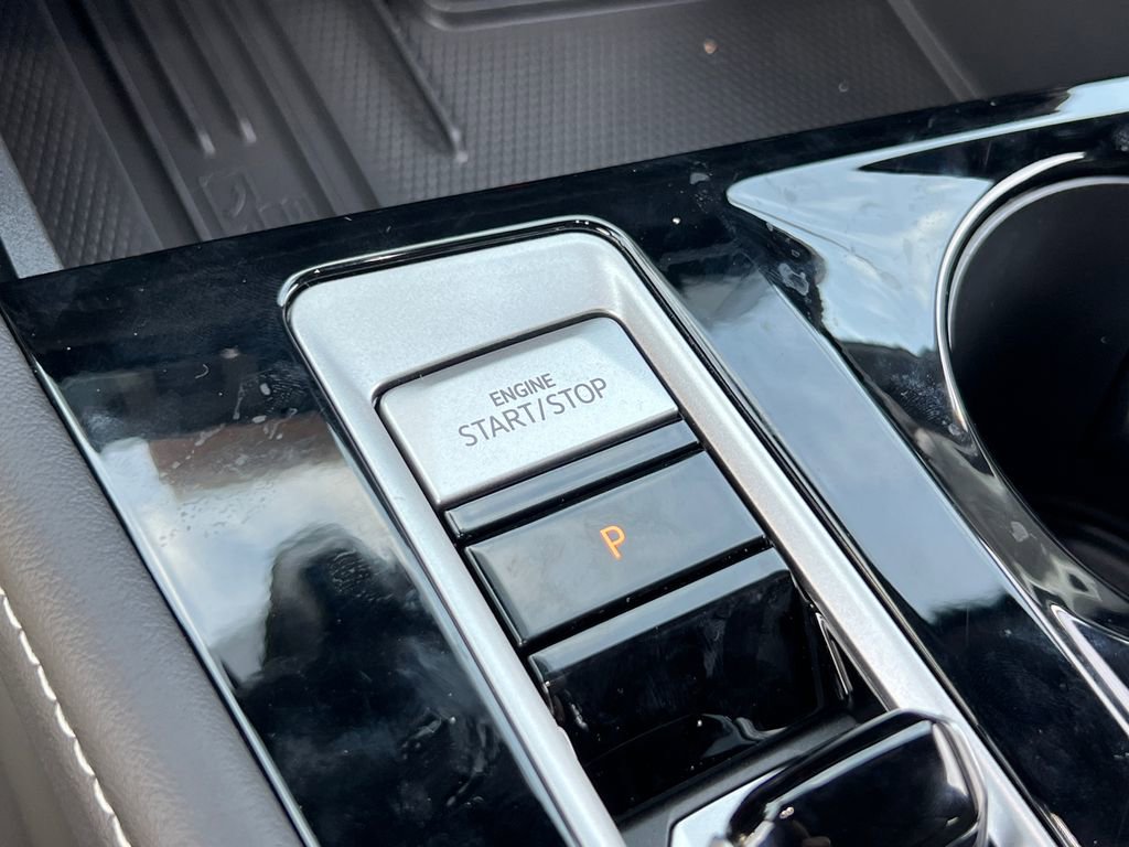 New 2026 Volkswagen Atlas Cross Sport SE image 30