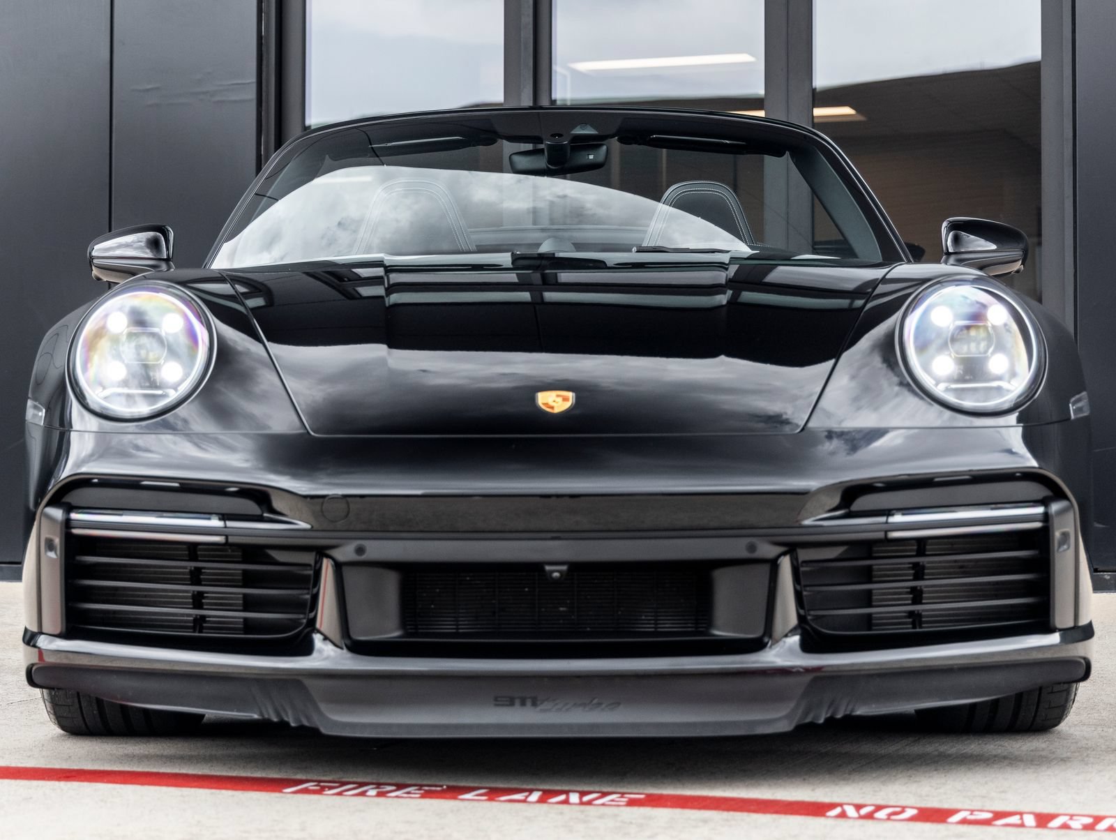Certified 2024 Porsche 911 Turbo AWD/4WD image 8