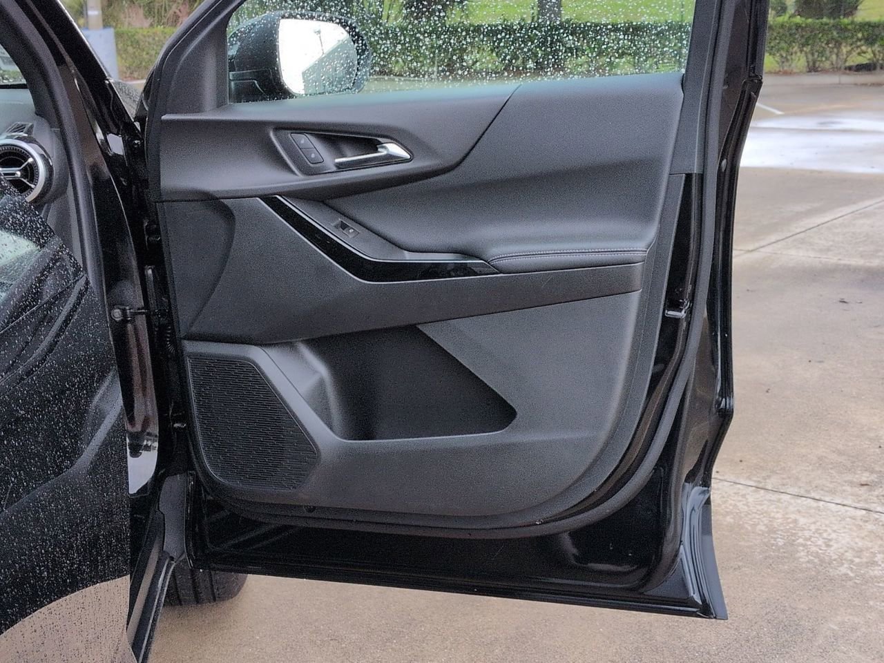 New 2026 Chevrolet Equinox LT w/ Safety and Technology Package FWD image 19