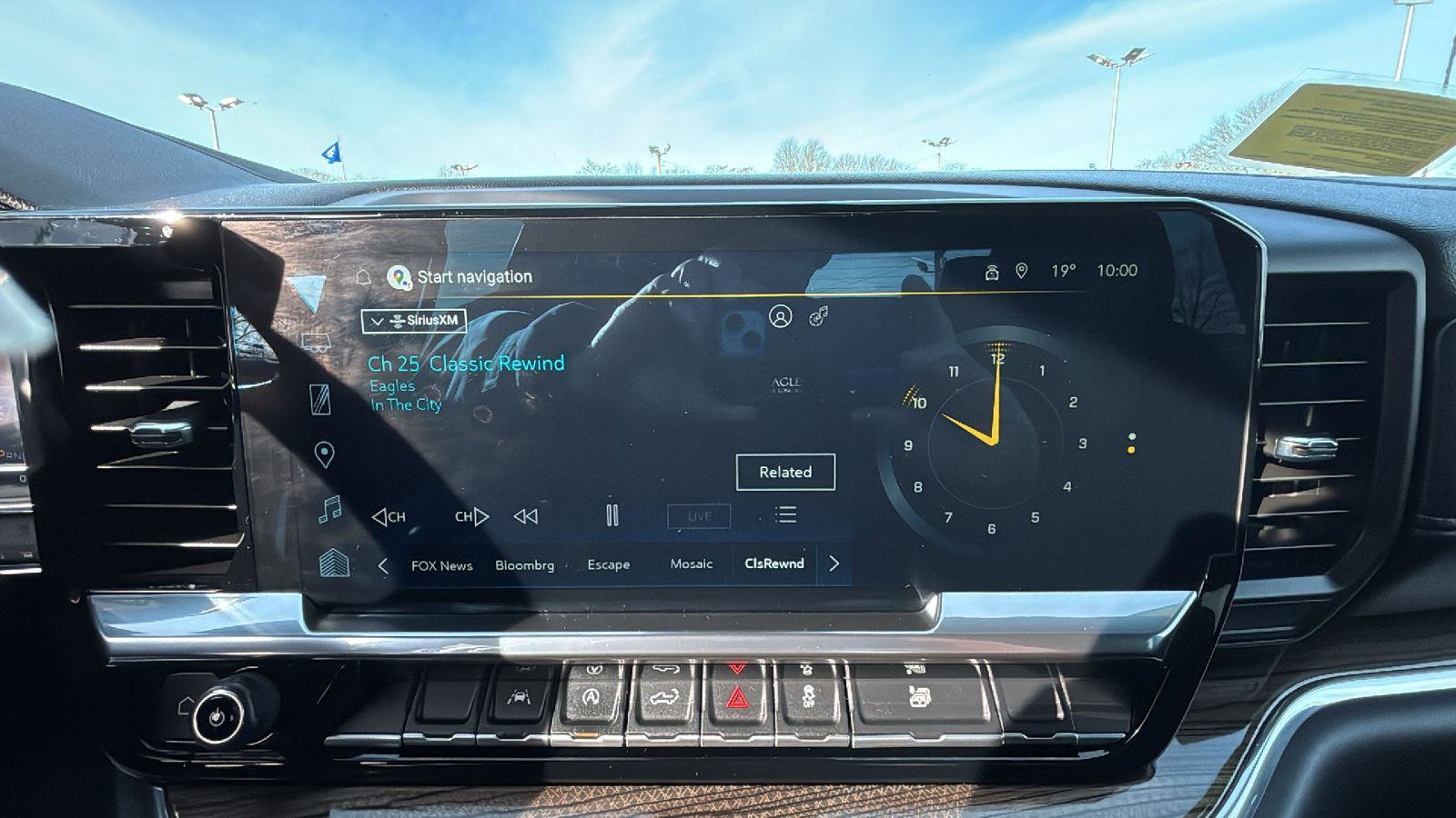 Used 2023 Chevrolet Silverado 1500 LT image 18