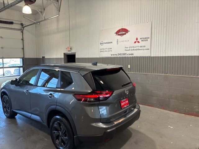 New 2026 Nissan Rogue SV AWD/4WD image 5