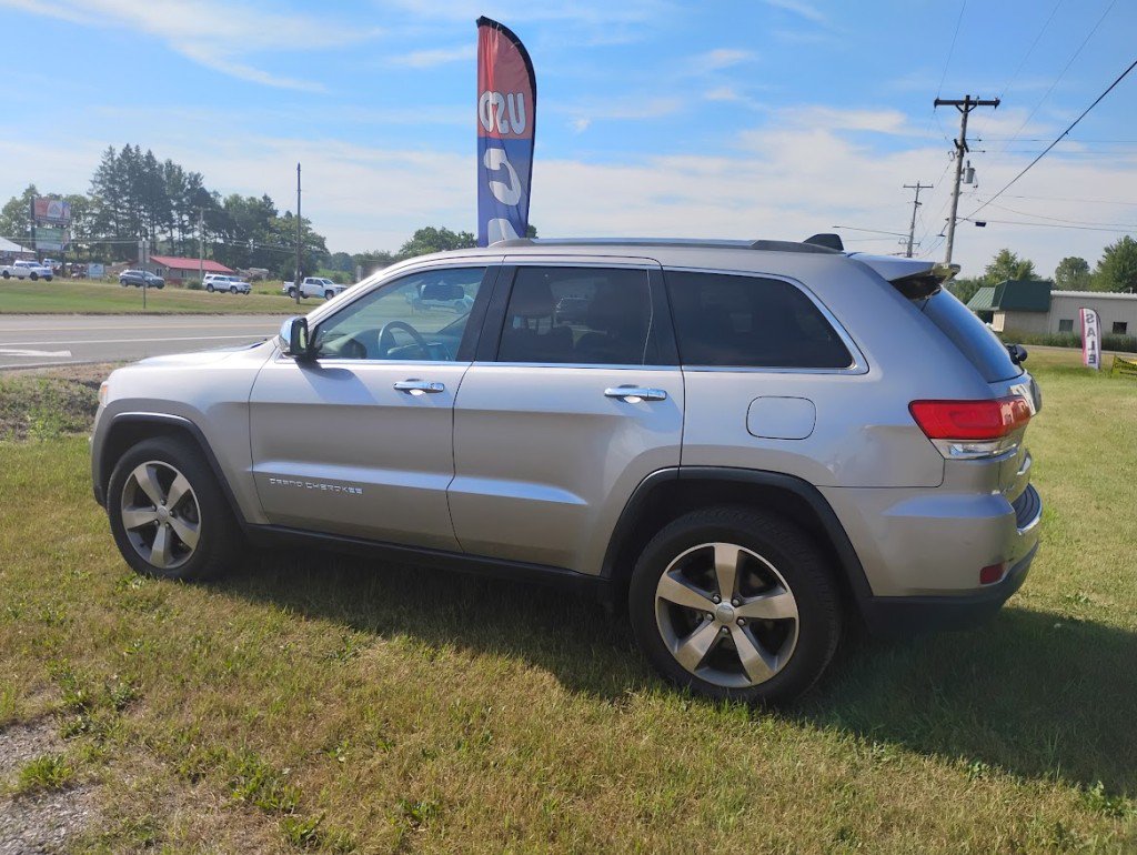 Used 2015 Jeep Grand Cherokee Limited AWD/4WD image 3