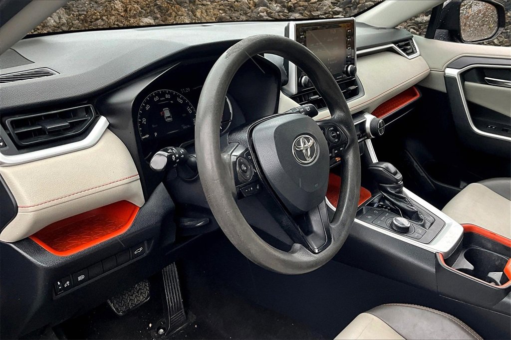 Used 2019 Toyota RAV4 Adventure image 12