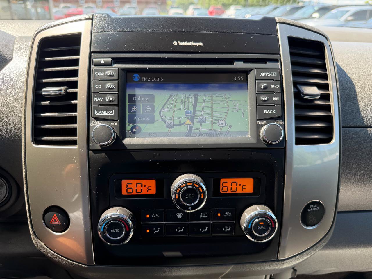 Used 2016 Nissan Frontier SL AWD/4WD image 16