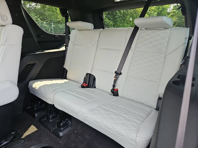 Certified 2026 Cadillac Escalade Platinum Sport w/ LPO, ONYX Package AWD/4WD image 28