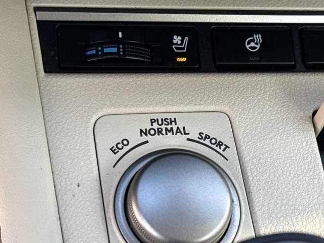 Used 2016 Lexus ES 350 w/ Luxury Package w/Wood Trim FWD image 22