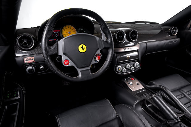 Used 2010 Ferrari 599 GTB Fiorano RWD image 5