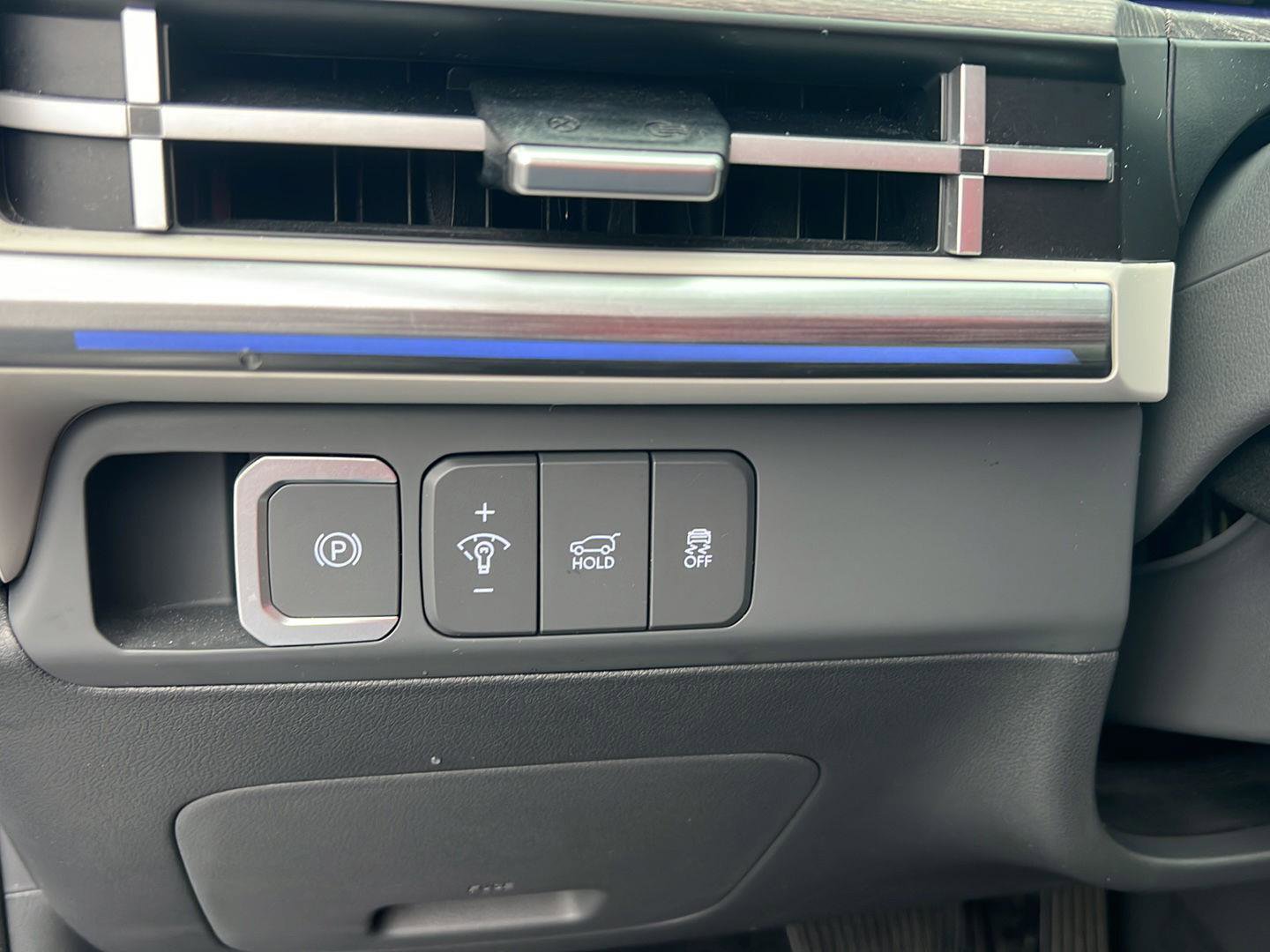 Used 2024 Hyundai Santa Fe Calligraphy image 20