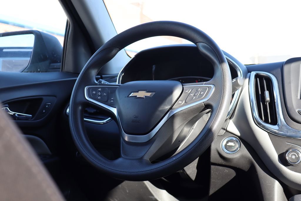 Used 2023 Chevrolet Equinox LS w/ LS Convenience Package image 39