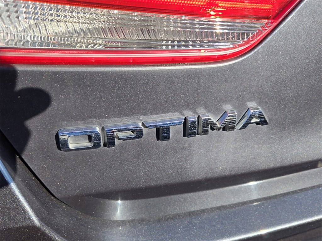 Used 2018 Kia Optima EX image 8