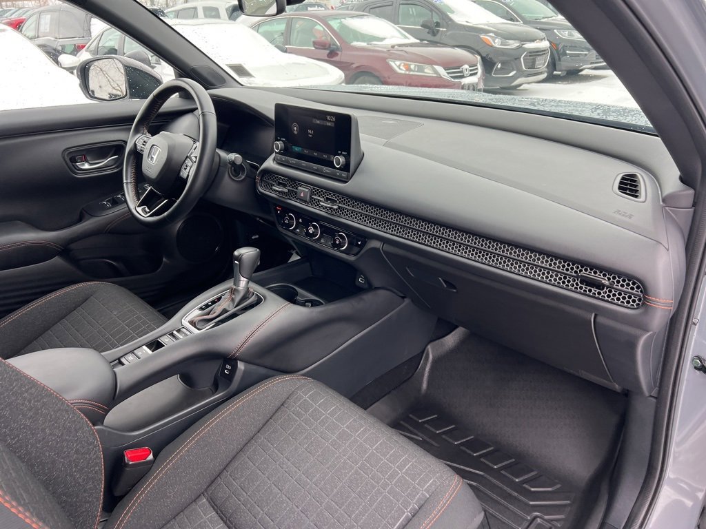 Used 2025 Honda HR-V Sport image 26