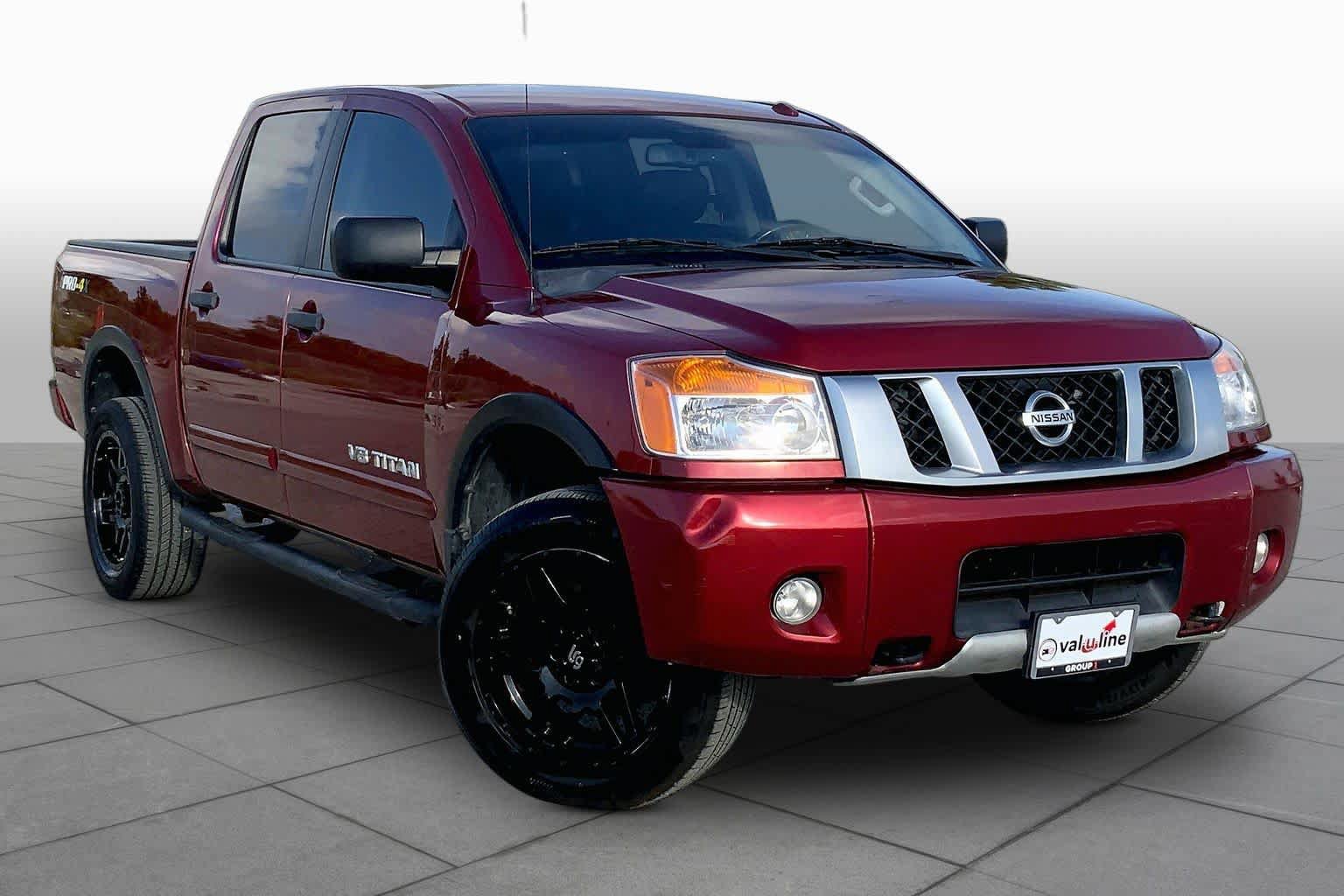Used 2015 Nissan Titan PRO-4X AWD/4WD image 3