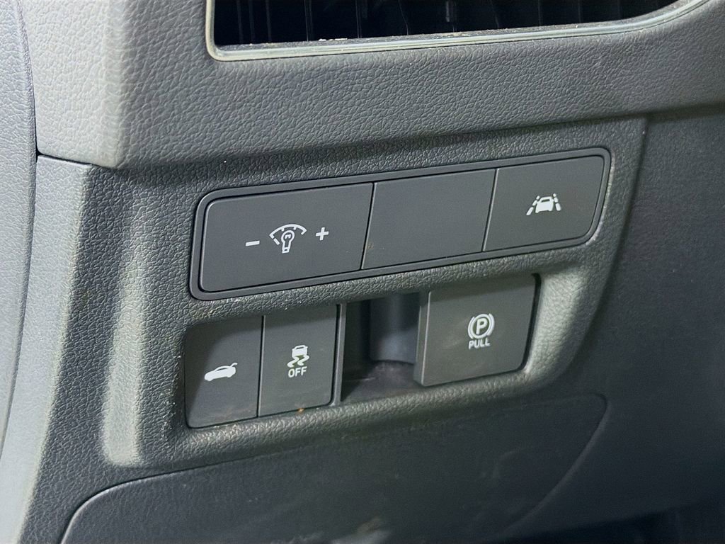 Used 2022 Hyundai Sonata Limited image 12