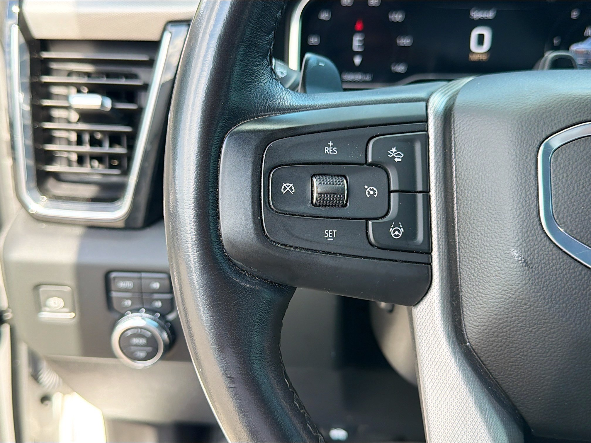 Used 2024 GMC Sierra 1500 Denali AWD/4WD image 35