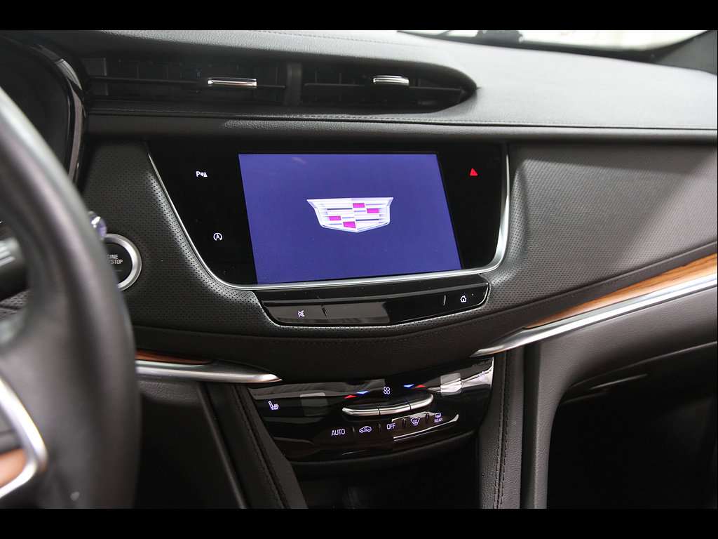 Used 2023 Cadillac XT5 Premium Luxury w/ LPO, Floor Liner Package AWD/4WD image 9