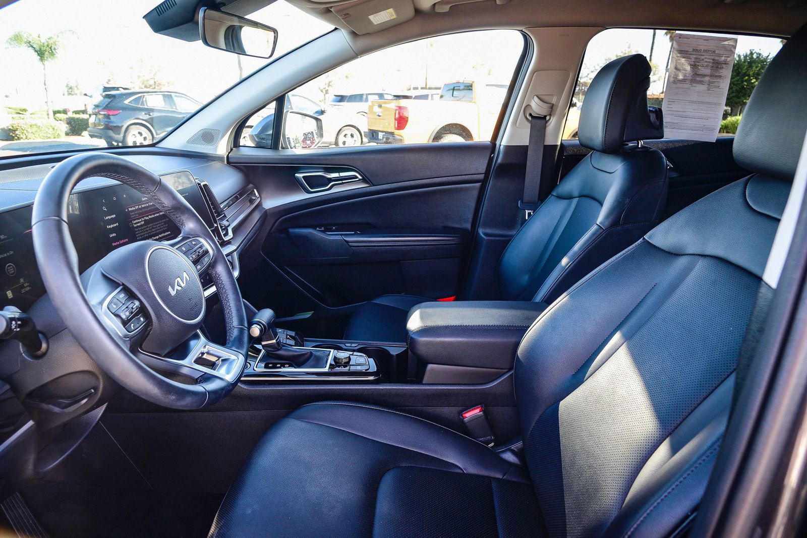 Used 2024 Kia Sportage EX FWD image 18