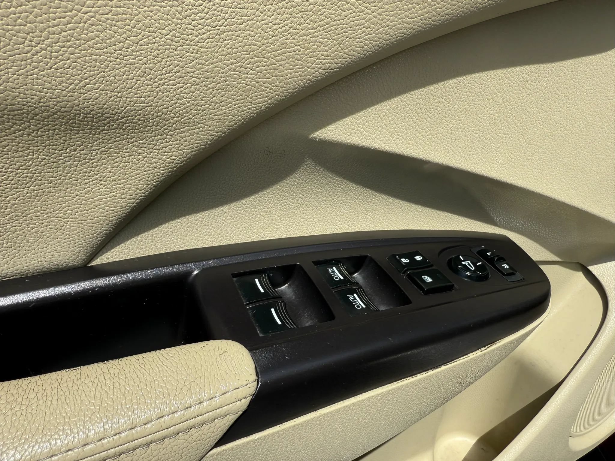 Used 2018 Acura RDX FWD image 28