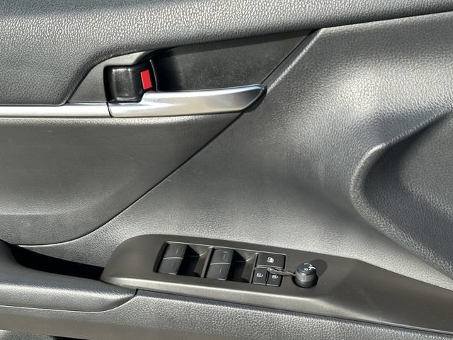 Used 2023 Toyota Camry SE FWD image 25