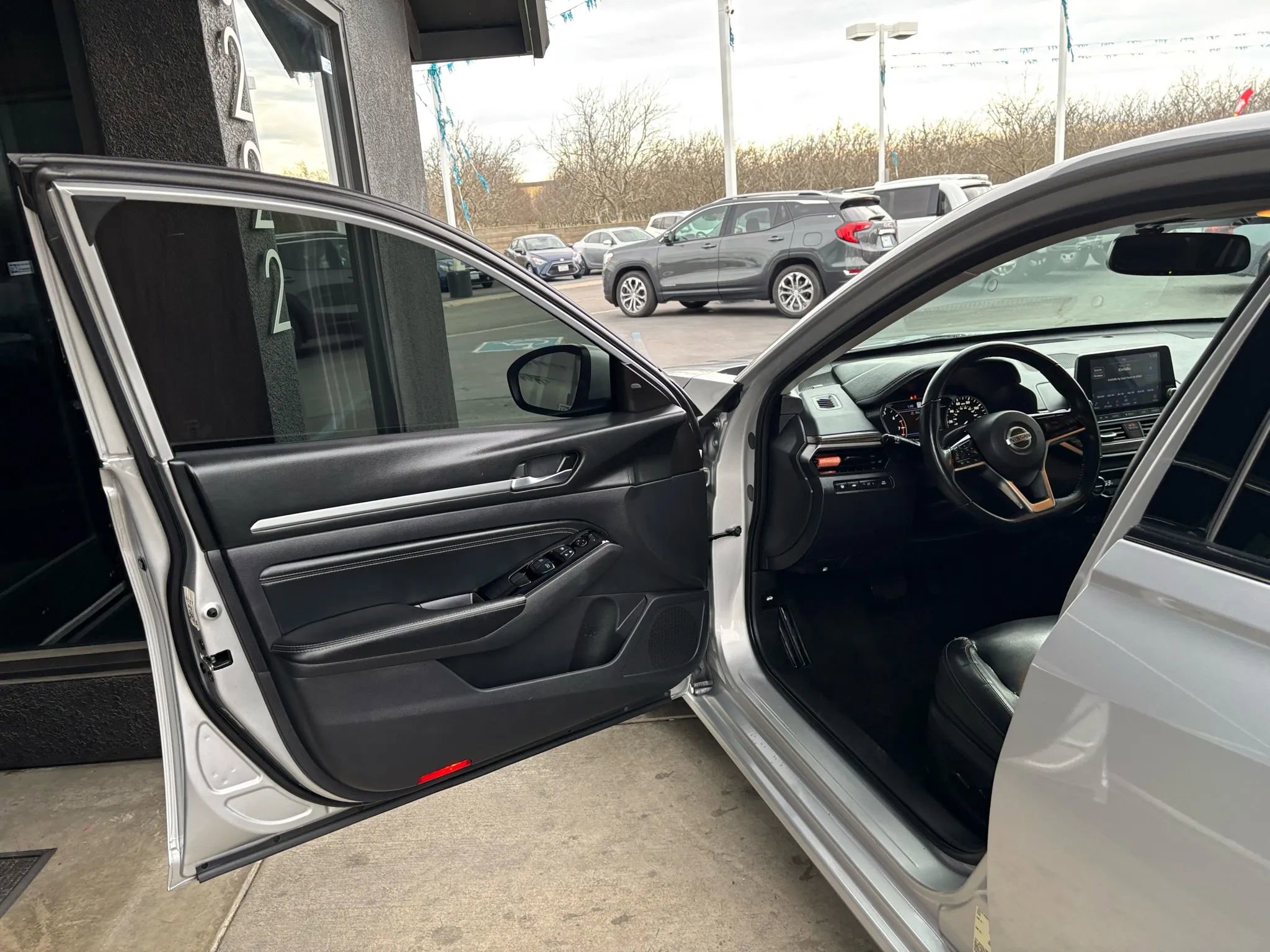 Used 2020 Nissan Altima 2.5 SL image 4