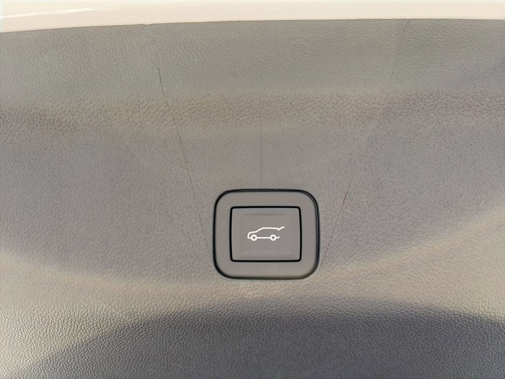 New 2026 Chevrolet Tahoe Z71 w/ Comfort Package AWD/4WD image 8