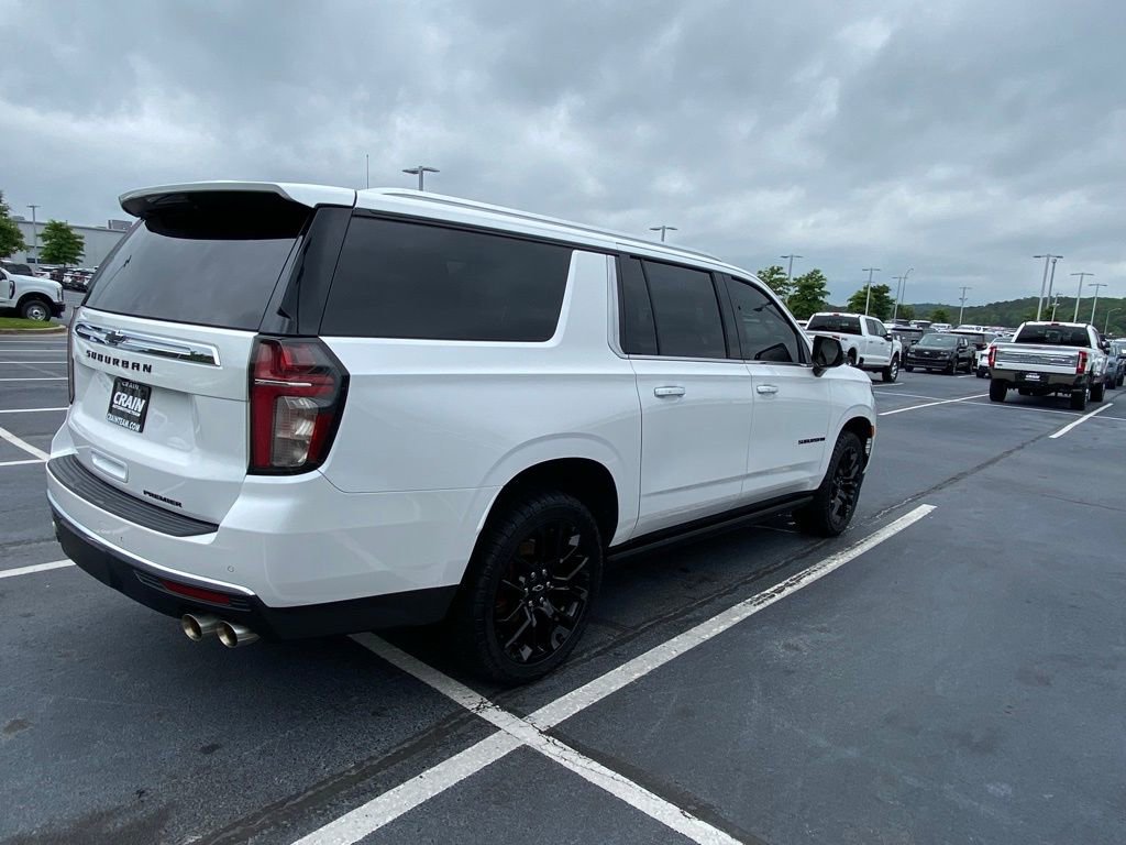 Used 2022 Chevrolet Suburban Premier AWD/4WD image 7
