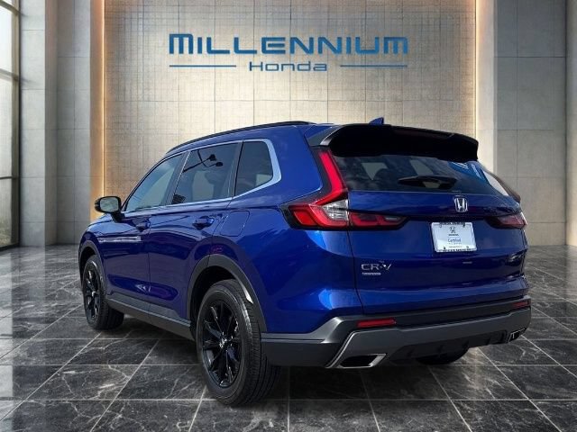 Used 2023 Honda CR-V Sport image 3