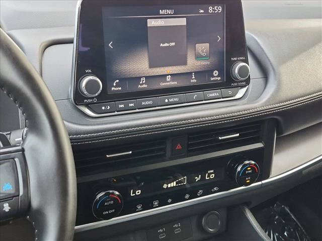 Used 2025 Nissan Rogue SV FWD image 14