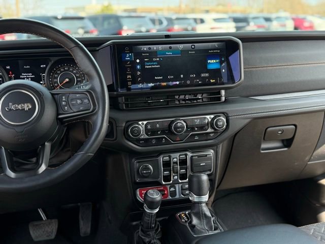 Used 2024 Jeep Gladiator Mojave w/ Convenience Group AWD/4WD image 20