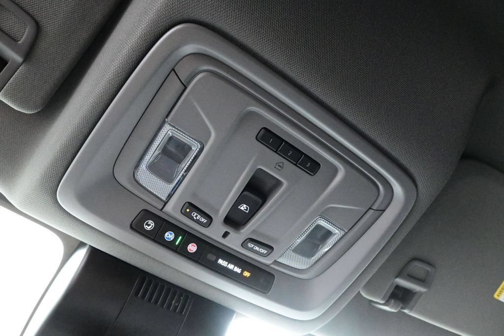 Used 2026 Chevrolet Silverado 1500 RST AWD/4WD image 26