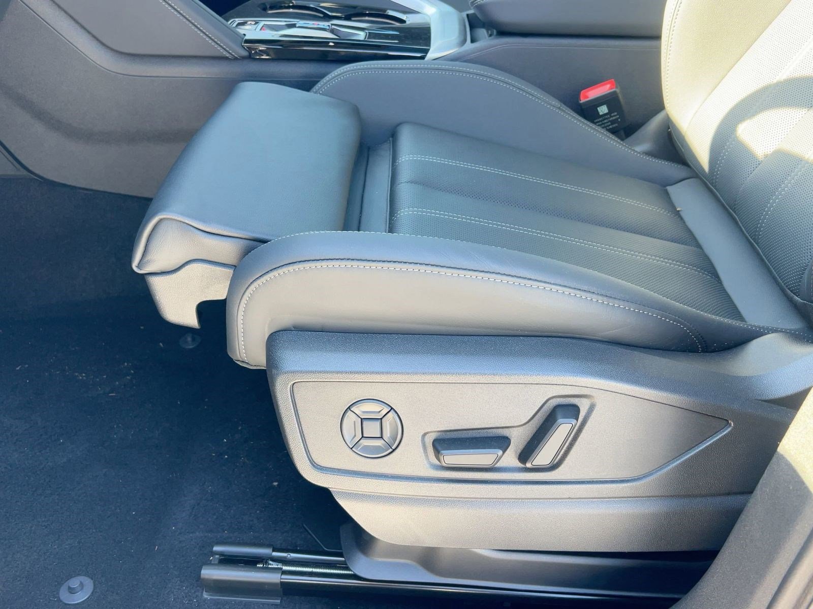 New 2025 Audi Q5 Premium AWD/4WD image 14